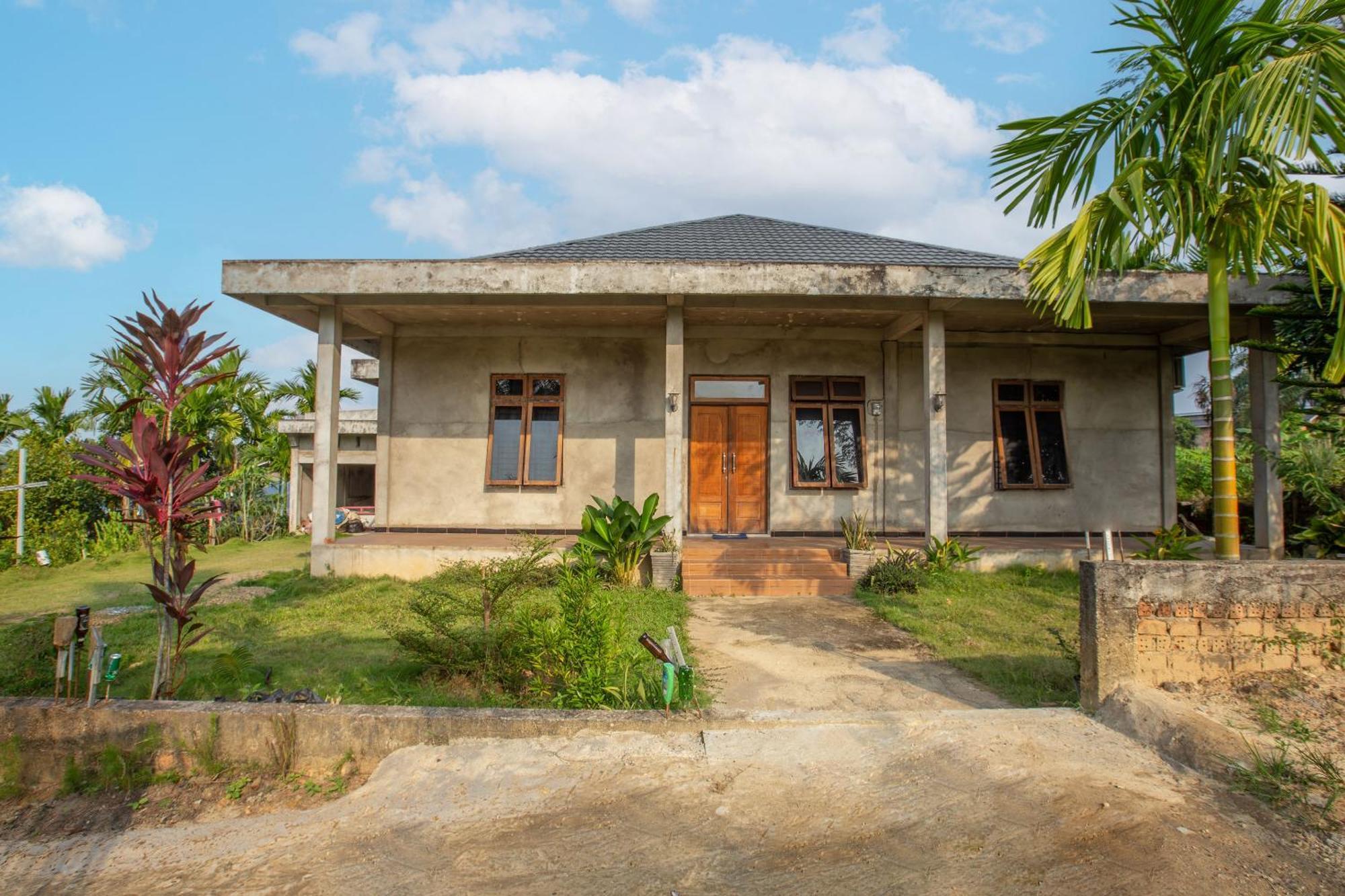 Oyo 92587 Homestay Romauli Kampung Radja Jambi Dış mekan fotoğraf